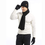 Bonnet et écharpe d'hiver tricotés